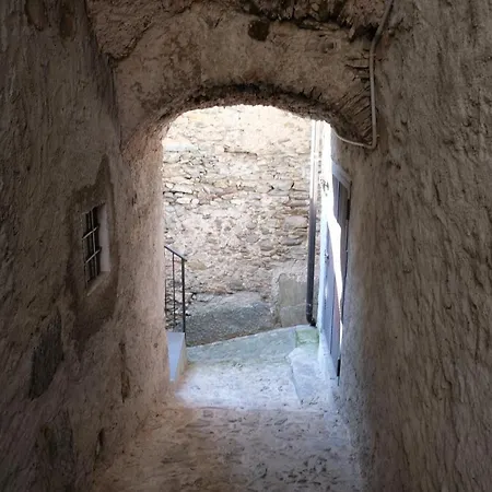 Le In Pietra La Torretta Vakantiehuis